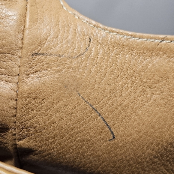 Jane Bolinger 15"x17"x5" Tan Leather Shoulder Bag Purse Gold Hardware Very Clean - Picture 13 of 16